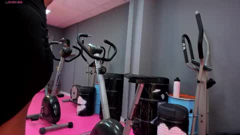Snapshot of aluna_2_brown chatting on June 15, 6:32 pm ALUNA online show from June 15, 6:32 pm