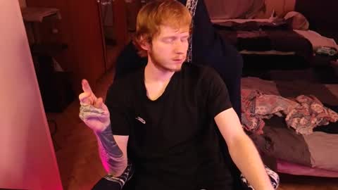 Snapshot of alvin__main chatting on February 15, 10:42 pm Alvin Puska -- online show from February 15, 10:42 pm