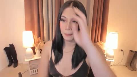 alwina_williams online show from May 20, 11:33 pm