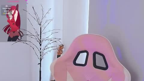 Aly online show from April 4, 9:01 pm