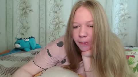 alya764770 online show from May 26, 1:12 am