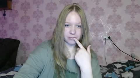 alya764770 online show from May 31, 3:47 am