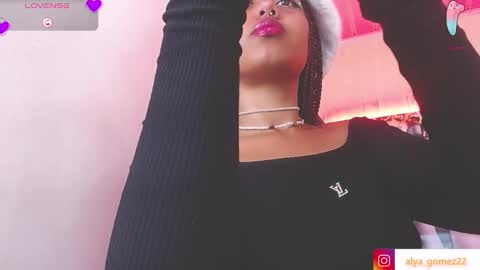 Snapshot of alya_gomez chatting on February 2, 1:55 am online show from February 2, 1:55 am