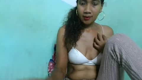 Snapshot of alyahtah chatting on May 30, 6:32 am alyahtah online show from May 30, 6:32 am
