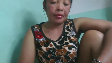 alypierette online show from May 22, 6:09 am