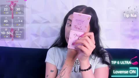 Snapshot of alys_molly chatting on January 15, 11:10 am sopie online show from January 15, 11:10 am