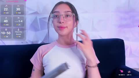 Snapshot of alys_molly chatting on February 1, 11:10 am sopie online show from February 1, 11:10 am