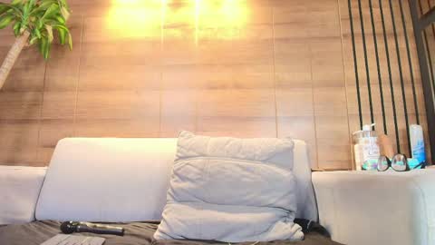 sopie online show from April 17, 11:02 am