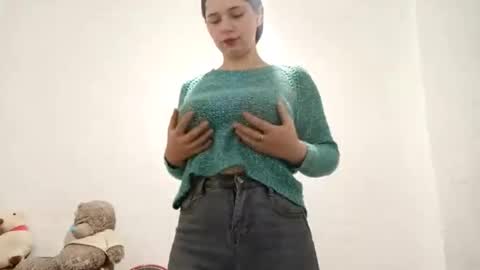 Snapshot of alysaadley chatting on December 21, 5:09 pm Zara online show from December 21, 5:09 pm