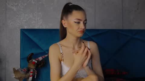 Alyse online show from January 26, 6:06 pm