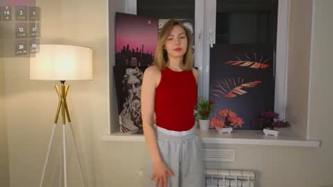 Snapshot of alysiaseibert chatting on April 5, 4:37 pm Kate online show from April 5, 4:37 pm