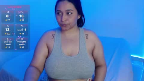 Snapshot of alyson_97 chatting on May 28, 6:43 am Alyson online show from May 28, 6:43 am