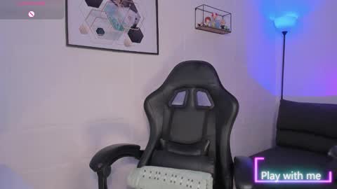 Alyson online show from March 5, 1:40 pm