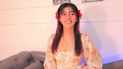 Snapshot of alyssa_joness chatting on October 21, 4:35 am alyssa_joness online show from October 21, 4:35 am
