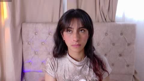 alyssa_joness online show from November 11, 1:44 pm