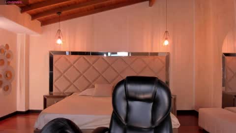 Aly  online show from April 4, 11:40 am