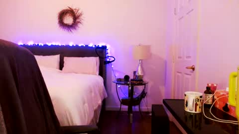 Snapshot of alyssiaamorexo chatting on July 5, 9:44 pm Alyssiaamorexo online show from July 5, 9:44 pm