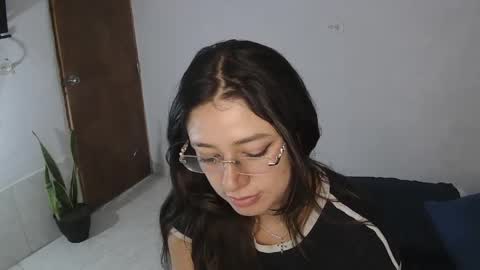 Snapshot of alythia chatting on May 21, 2:40 am alythia online show from May 21, 2:40 am
