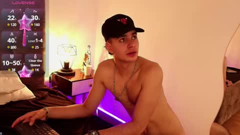 Amadeo Wild online show from December 2, 5:04 pm