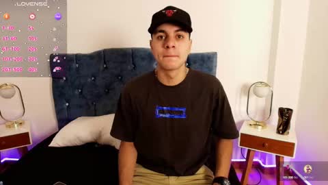 Amadeo Wild online show from December 5, 3:06 pm