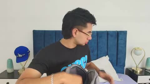 Amadeo Wild online show from March 9, 2:21 pm