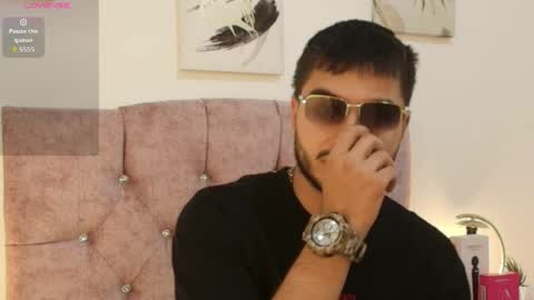Snapshot of amadeo_wild chatting on April 16, 4:13 am Amadeo Wild online show from April 16, 4:13 am