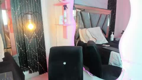 amaia_a online show from May 16, 7:34 pm