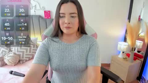 Snapshot of amaia_monet chatting on April 20, 7:26 pm Hi Im AmaiaHelp me reach 100 likes online show from April 20, 7:26 pm
