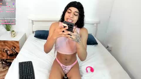 amaia_monroe online show from June 22, 4:31 am