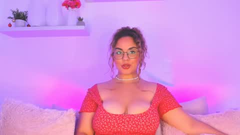 amalia bennet online show from February 19, 7:27 pm