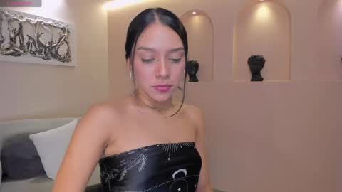 Amalia cruss online show from March 18, 9:51 pm