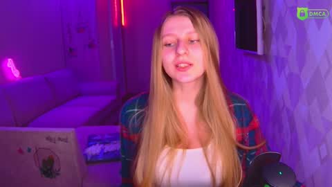 Snapshot of amaliaqueen999 chatting on December 9, 2:06 pm Amalia online show from December 9, 2:06 pm