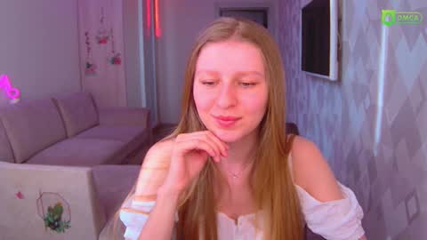 Snapshot of amaliaqueen999 chatting on March 9, 1:26 pm Amalia online show from March 9, 1:26 pm