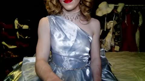 Amalie online show from March 22, 3:26 pm