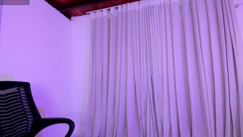 Luisa online show from May 29, 1:25 am