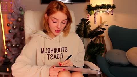 Snapshot of amanda__fox chatting on December 21, 8:07 am Amanda fox online show from December 21, 8:07 am