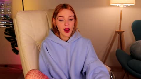 Snapshot of amanda__fox chatting on February 2, 4:48 am Amanda fox online show from February 2, 4:48 am