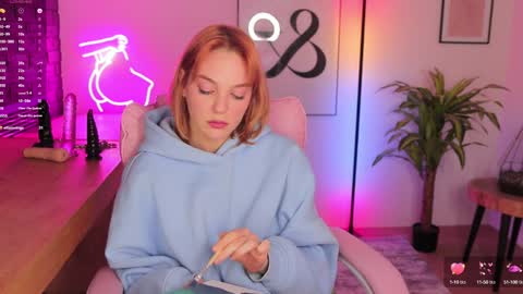 Snapshot of amanda__fox chatting on February 3, 4:52 pm Amanda fox online show from February 3, 4:52 pm