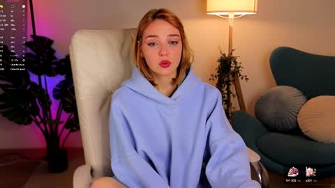 Snapshot of amanda__fox chatting on February 10, 10:19 pm Amanda fox online show from February 10, 10:19 pm