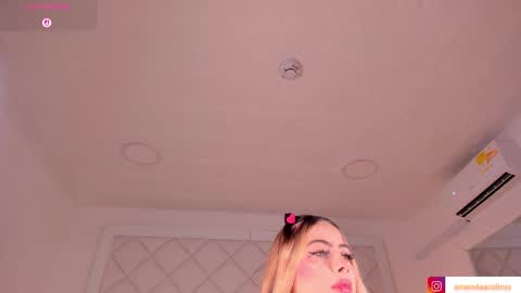 Snapshot of amanda_colin chatting on September 22, 11:51 pm Amanda online show from September 22, 11:51 pm