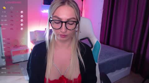 Snapshot of amanda_jordan chatting on December 18, 4:13 pm amanda_jordan online show from December 18, 4:13 pm