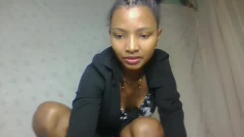 Snapshot of amandaaa25 chatting on September 12, 8:03 am amandaaa25 online show from September 12, 8:03 am