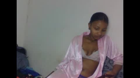 Snapshot of amandaaa25 chatting on September 24, 9:45 am amandaaa25 online show from September 24, 9:45 am