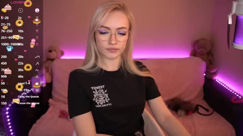 Snapshot of amandaafire chatting on January 18, 2:12 pm Amanda online show from January 18, 2:12 pm