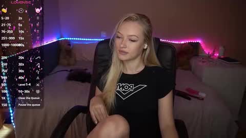 Snapshot of amandaafire chatting on September 10, 6:57 am Amanda online show from September 10, 6:57 am