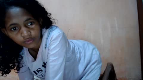 Snapshot of amandaerotic chatting on September 10, 2:33 am amandaerotic online show from September 10, 2:33 am