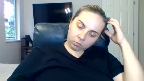 Snapshot of amandainbloom chatting on September 30, 11:32 pm Amanda online show from September 30, 11:32 pm