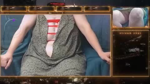 Snapshot of amandajugs chatting on October 10, 6:18 pm Amanda online show from October 10, 6:18 pm