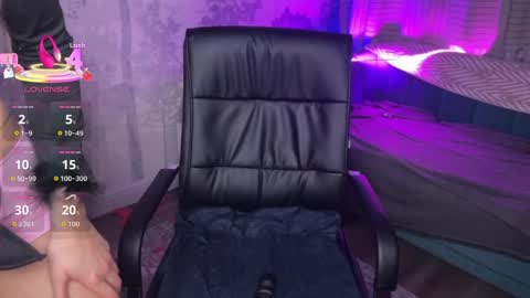 Amanda online show from April 9, 6:19 am