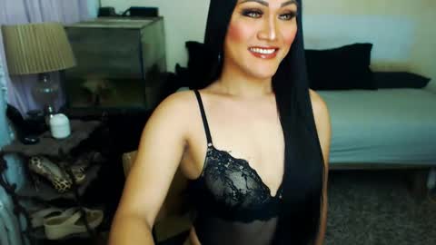 Suzie online show from October 7, 10:12 am